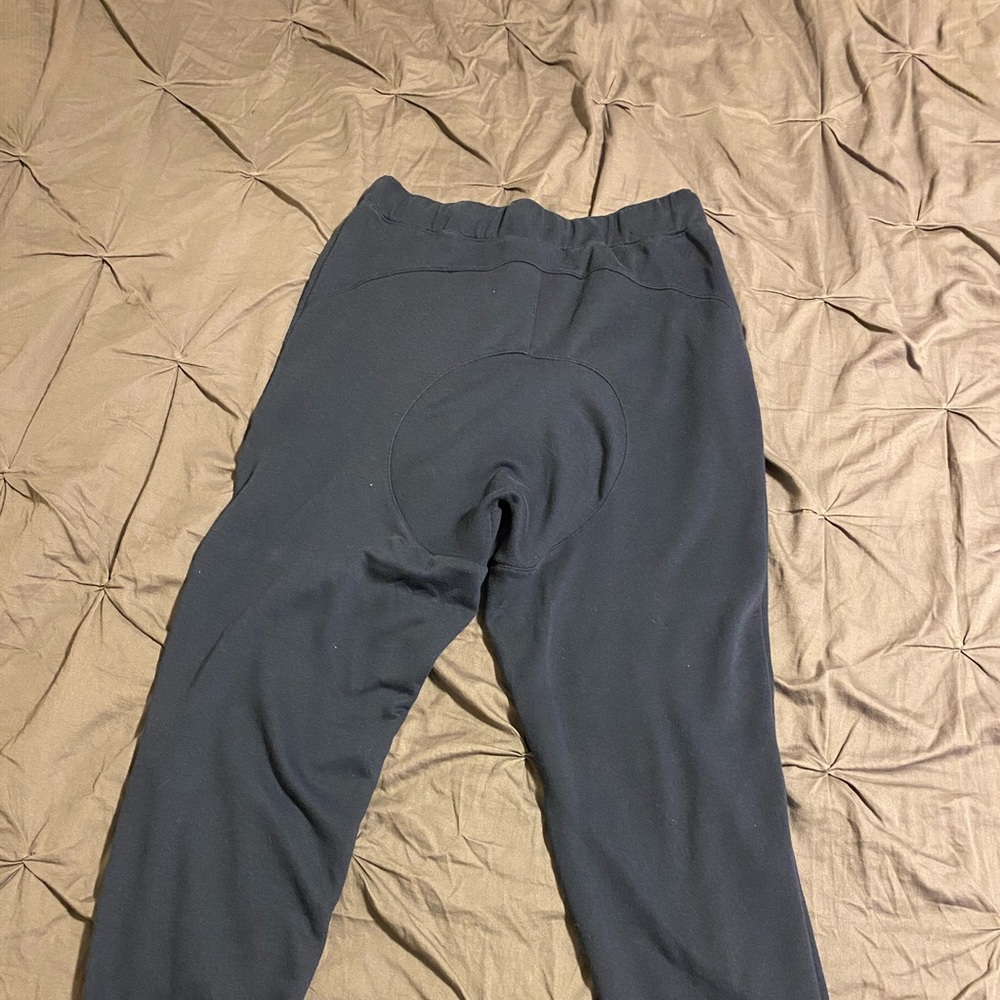 L Of All Threads Joggers